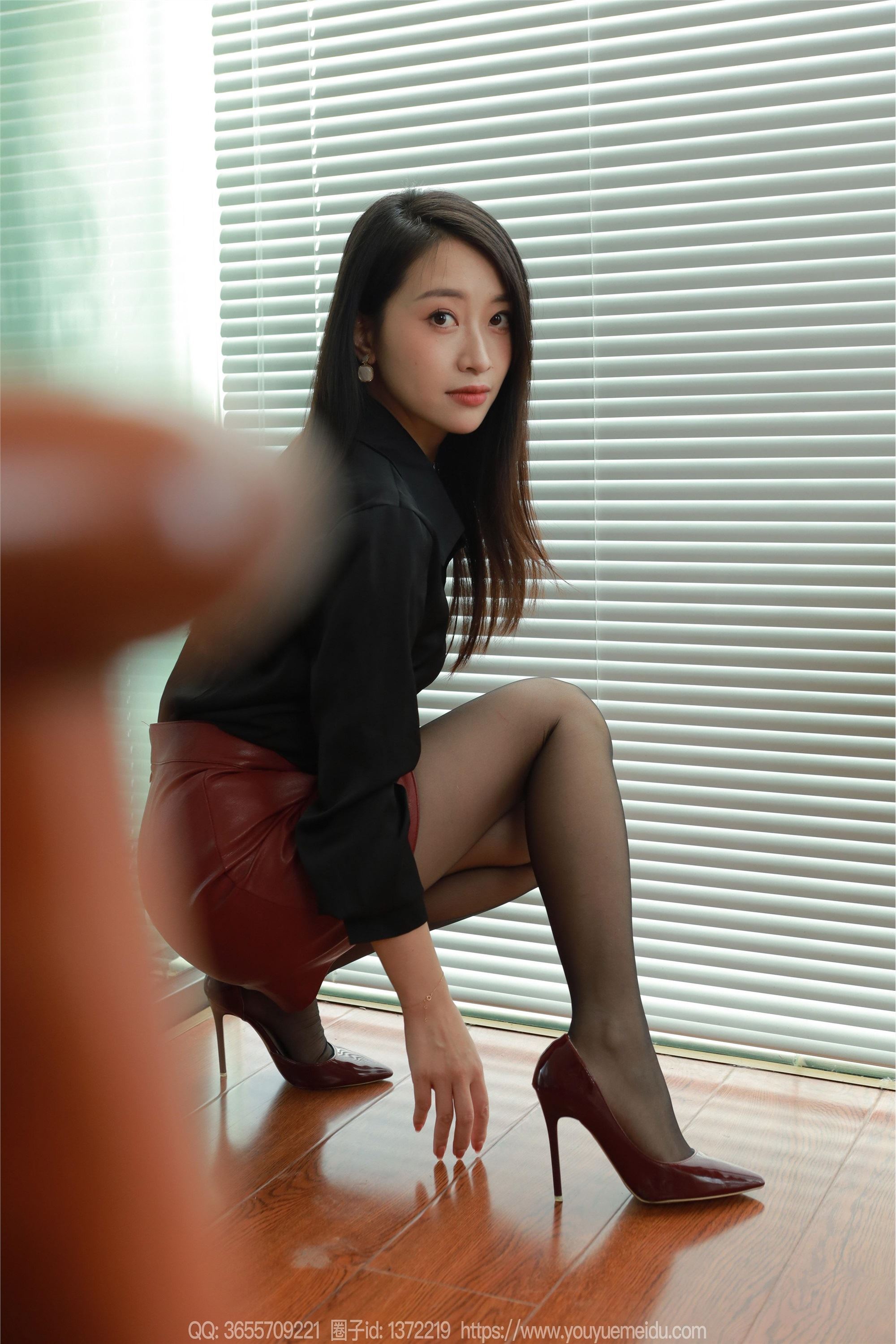 IESS异思趣向  2024.10.28 丝享家 1883 小婕《红棕丽人》